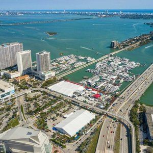 Meet your Posher, Alexia